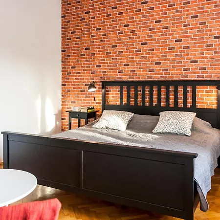 Apartment Angelina's Garden Place, Max 6 Persons, Near Pula *