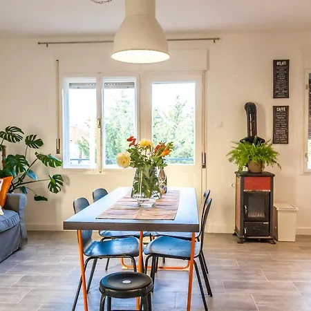 Apartman Angelina's Garden Place, Max 6 Persons, Near Pula Marcana