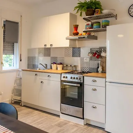 Angelina's Garden Place, Max 6 Persons, Near Pula