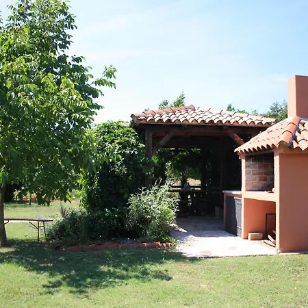 Angelina's Garden Place, Max 6 Persons, Near Pula Apartman Marcana