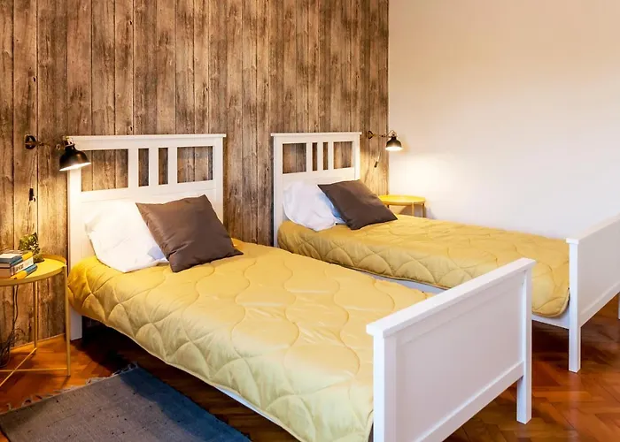 Angelina's Garden Place, Max 6 Persons, Near Pula Marcana