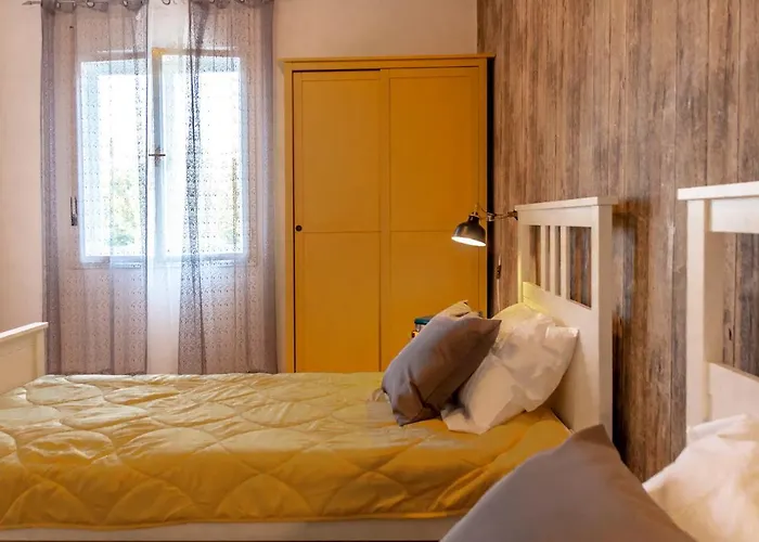 Angelina's Garden Place, Max 6 Persons, Near Pula *