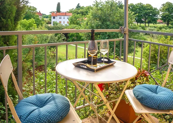 Angelina's Garden Place, Max 6 Persons, Near Pula Apartman *